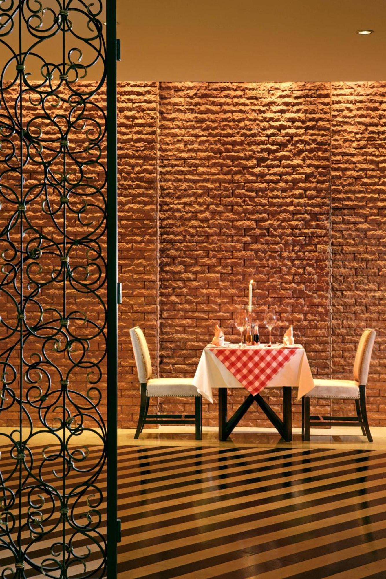 Sheraton Ningbo Hotel - Tianyi Square Luaran gambar