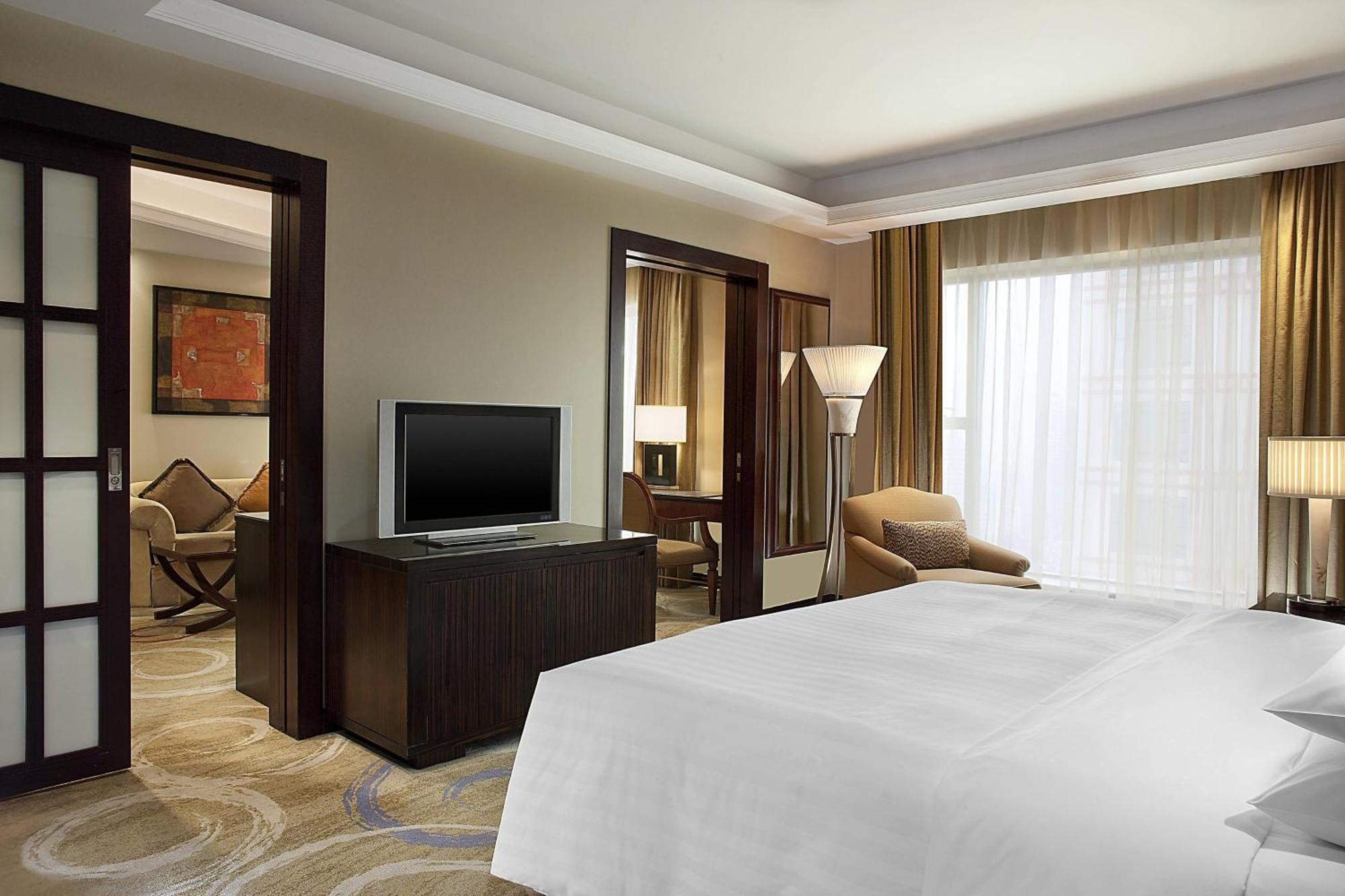 Sheraton Ningbo Hotel - Tianyi Square Luaran gambar